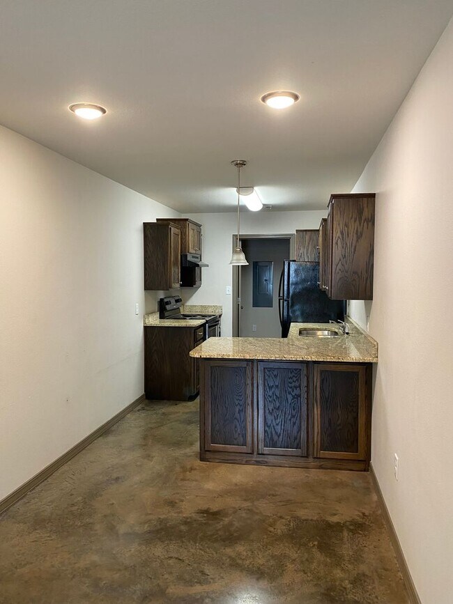 Photo - 38 W Center Unit 38 W Center Suite B