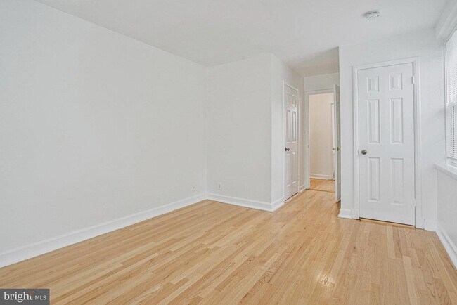 Photo - 3000 S Columbus St Unidad A2