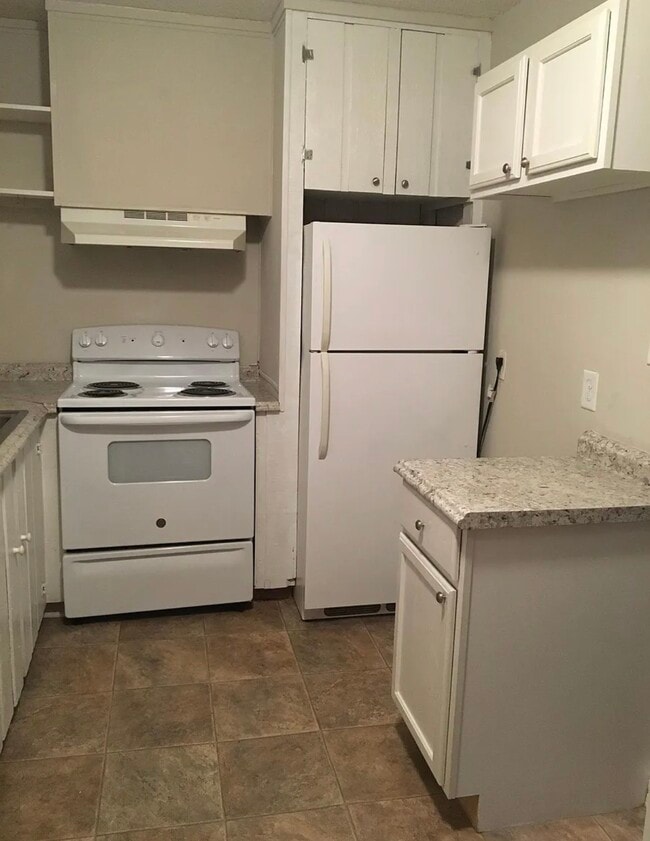 Photo - 106 Juniper Ln