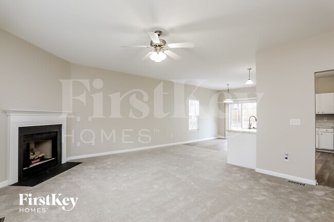 Photo - 708 Marjam Ln