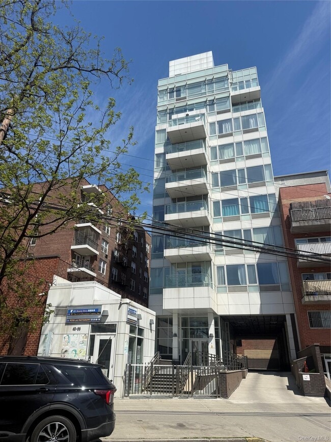 Building Photo - 42-05 Parsons Blvd Unit 2A+P5