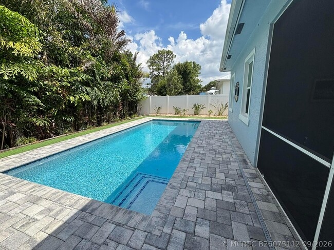 3451 SW Loggerhead Ct