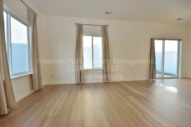 Photo - 7830 Mather Ct