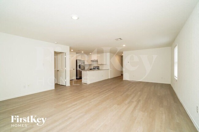 Photo - 5409 Basil Chase