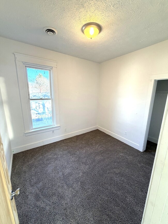 Photo - 731 W 4th St Unidad 729