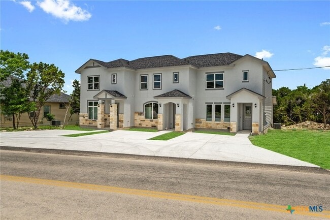 Building Photo - 2820 Puter Creek Rd