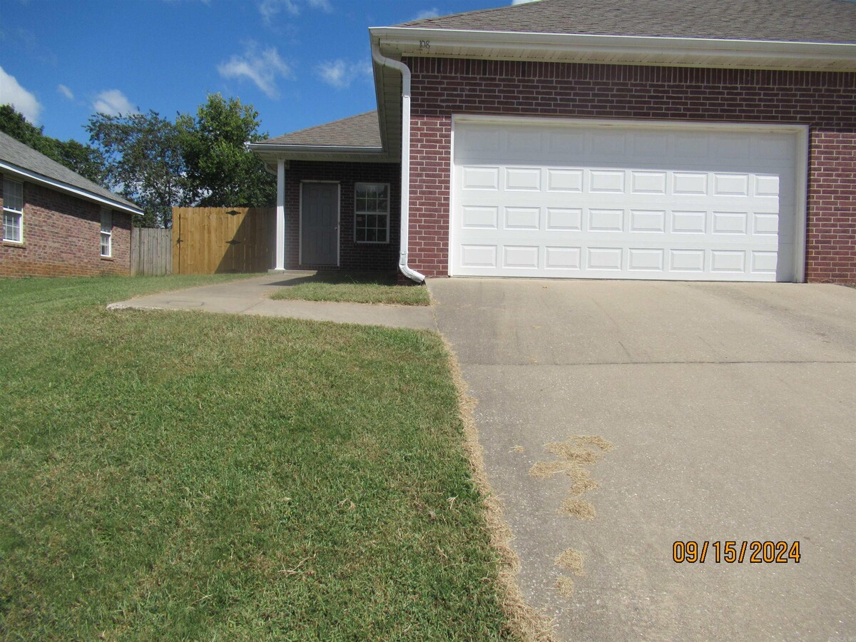 Photo - 108 Dakota Trail Townhome