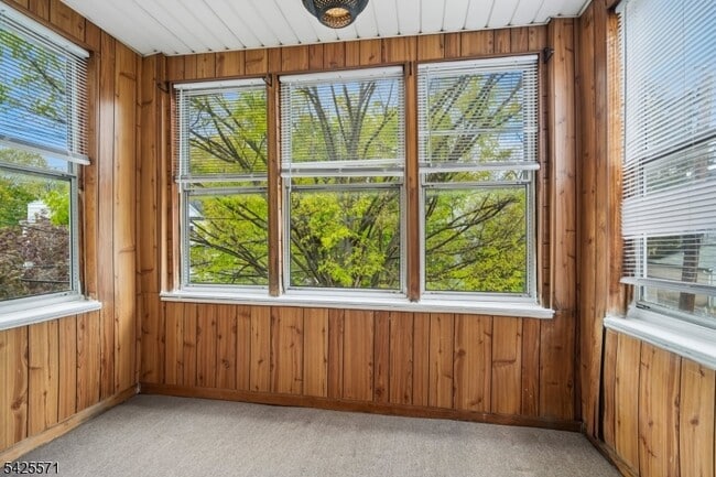 Photo - 7 Beekman St Unit 2