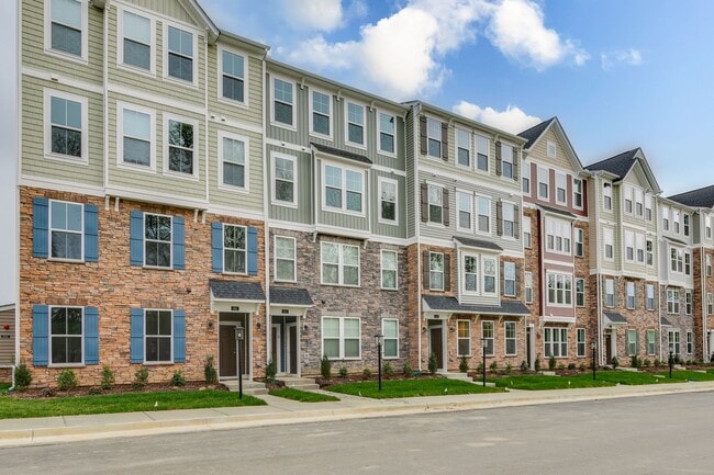 Photo - 3 Bedroom Luxury Condo in Glen Allen!!! ***Available Beginning of March***