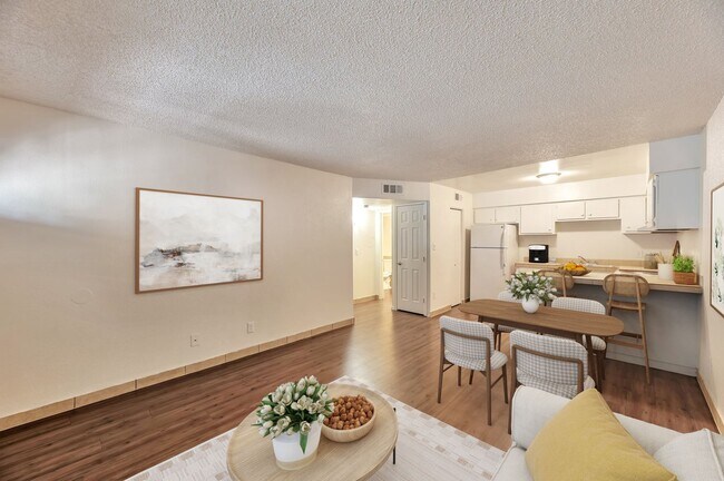 Orangewood Place Apartments