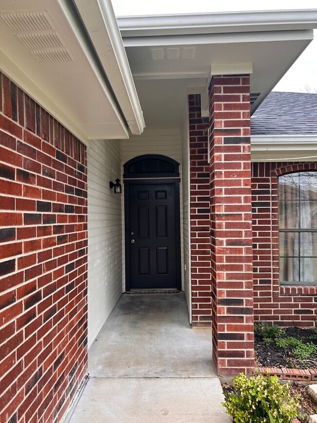 Photo - Open Floor Plan!