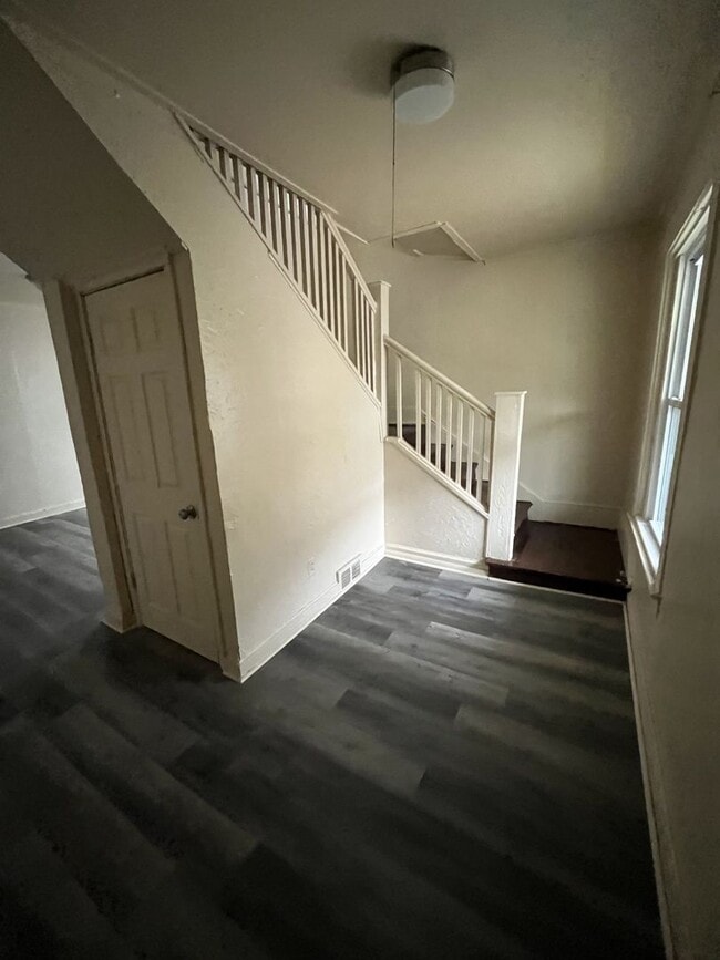 Photo - 347-349 N Beech St Unidad 349 N Beech St