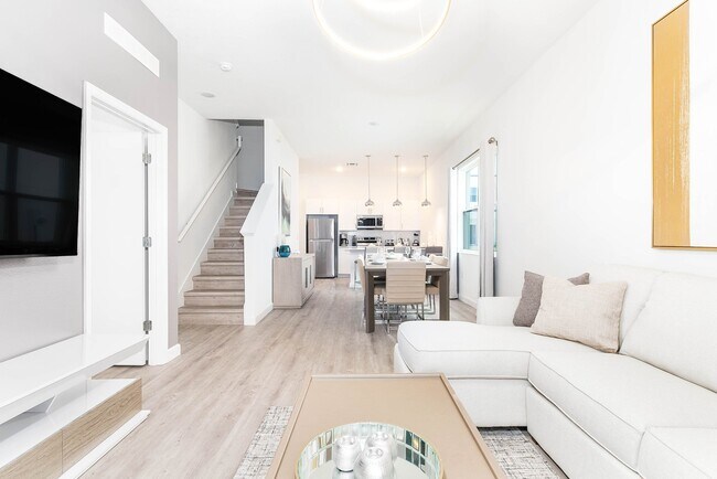 Photo - 395 Famagusta Dr