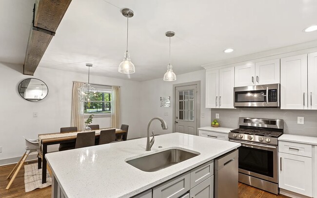 Photo - 2129 Kensington Gates Dr NW Unit 4