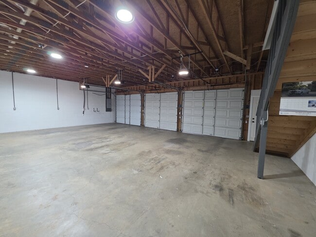 Photo - 105 Becky Dr