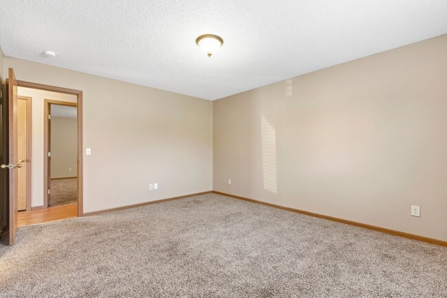Photo - 2 Bedroom Upstairs Apartment - Springfield MO