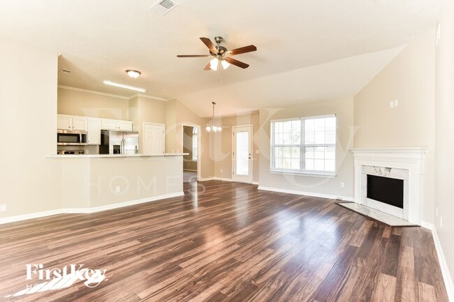 Photo - 892 Lavergne Ln