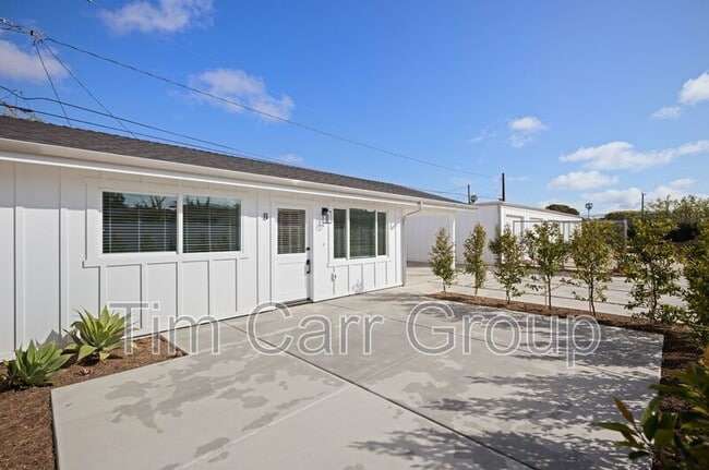 Building Photo - 243 E 20th St Unit C