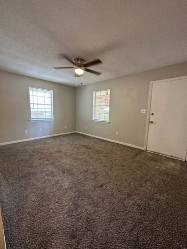 Photo - 2116 Greenoaks Rd Unit 1B