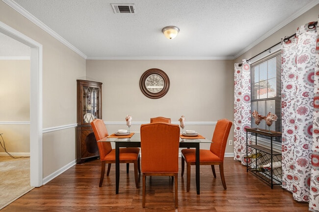 MONTICELLO APTS