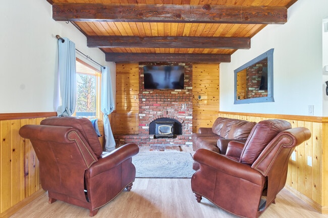 Photo - 509 Wallace Ln