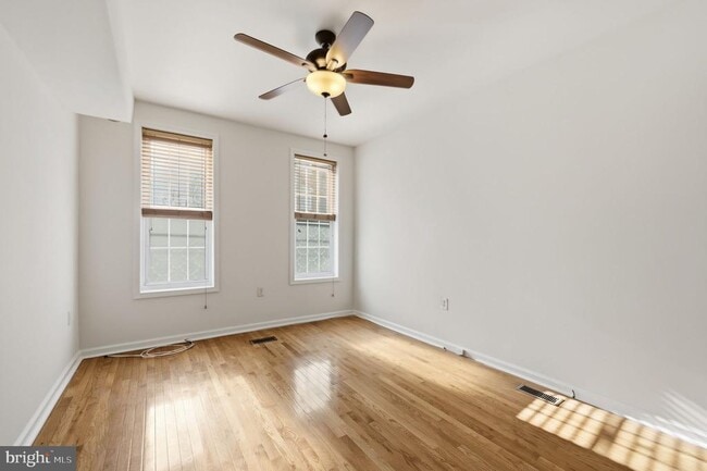 Photo - 420 Conarroe St