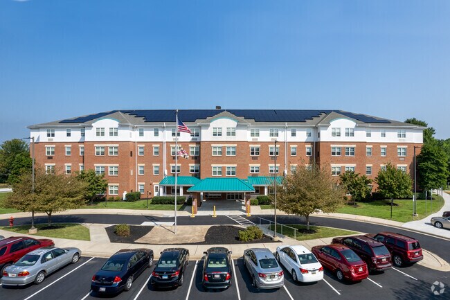 2BR, 1BA - 910SF