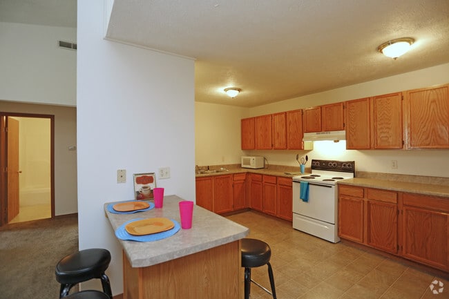 1BR, 1BA - Upper Level Unit - Vernon Stables by SAMI