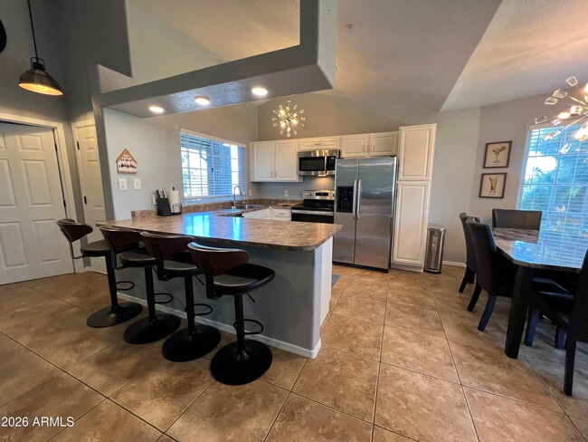 Building Photo - 255 S Kyrene Rd Unit 231