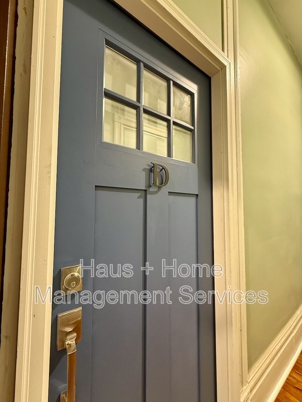 Building Photo - 906 Penn Ave Unit D