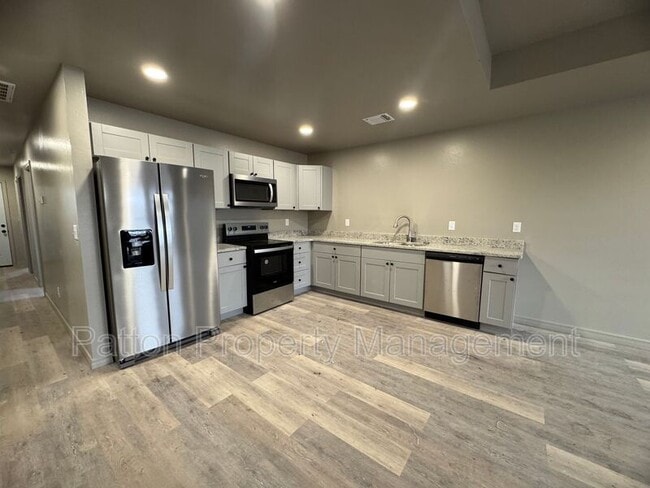 Photo - 1118 Caprock St Unit B