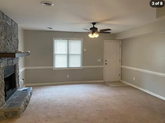 Photo - 216 Burlie Ct