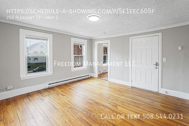 Building Photo - 250 Pleasant St Unit 2 Rental
