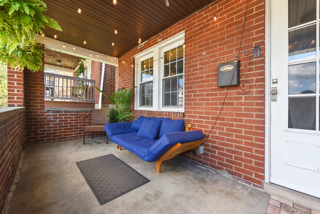 Photo - 410 Eureka St