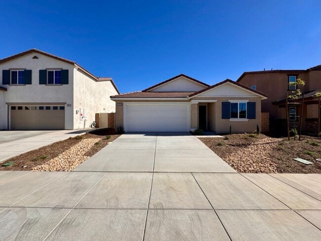 Building Photo - Brand New 3 Bedroom Single Story Home For ...