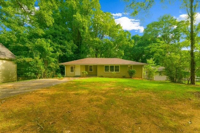 Building Photo - 195 Polar Rock Rd SW