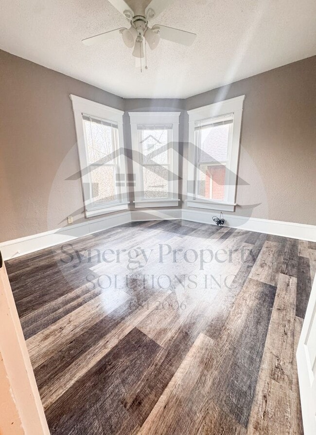 Photo - 403 Sherman Pl Unidad #2