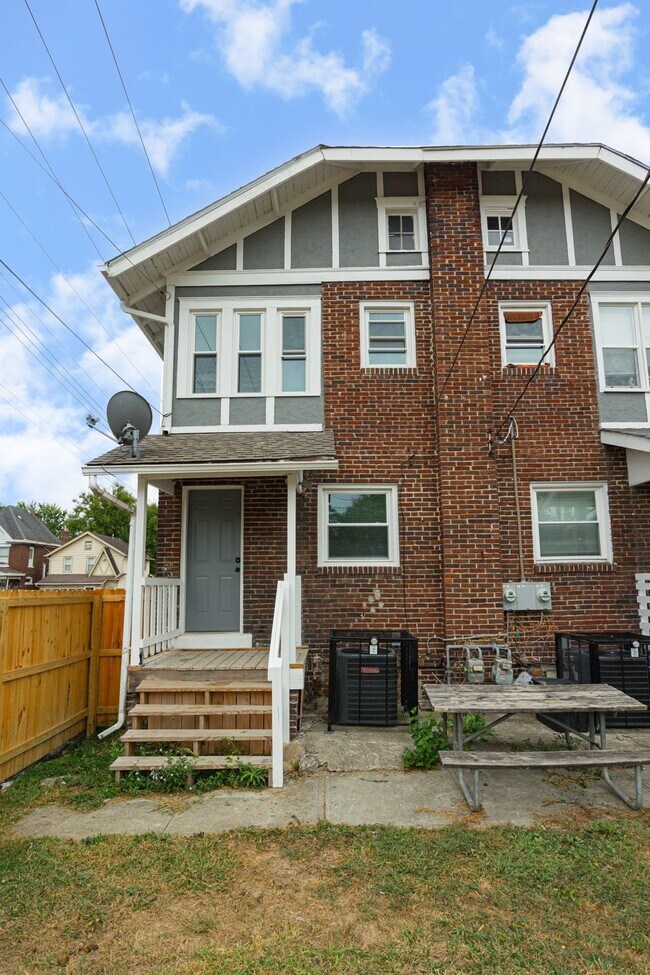 Photo - 962 S Ohio Ave