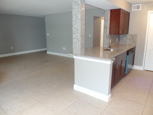Building Photo - 2341 NW 33rd St Rental