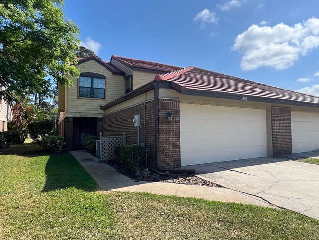 Beautiful 3 bed 2.5 bath townhome - Beautiful 3 bed 2.5 bath townhome