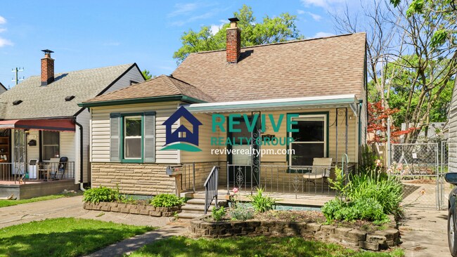 Photo - 1774 College Ave