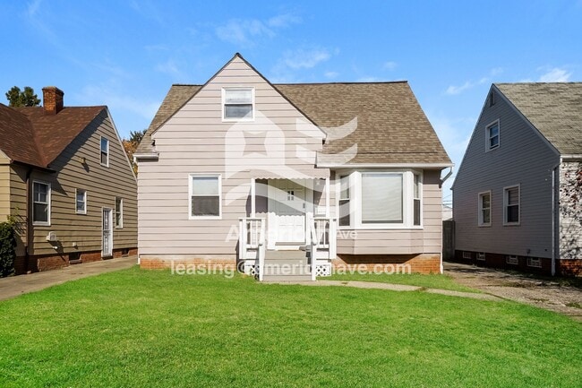 Building Photo - 14212 St James Ave