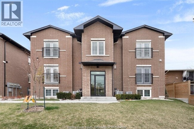 Photo - 233 Watson Ave Unit 201