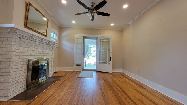 Photo - 3812 Taylorsville Rd