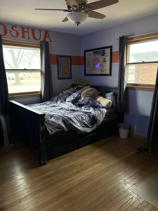 Photo - 2010 Richard St