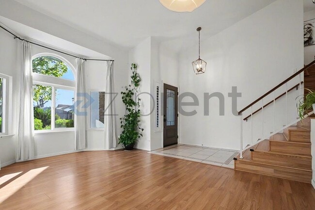 Photo - 5744 River Run Cir