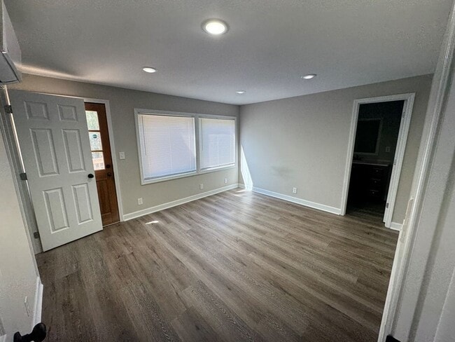 Photo - 508 Maple St