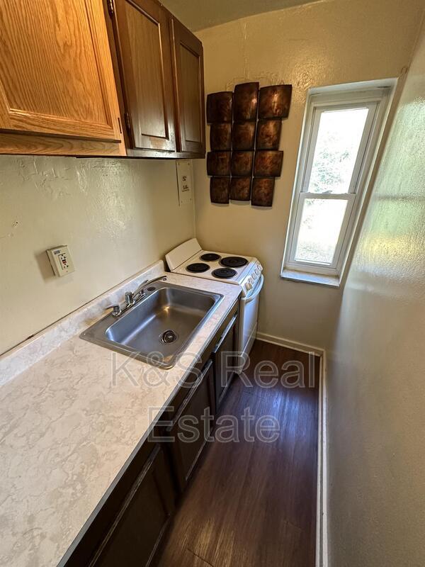 121 Mount Lebanon Boulevard 11 Condo Condo for Rent in Mount