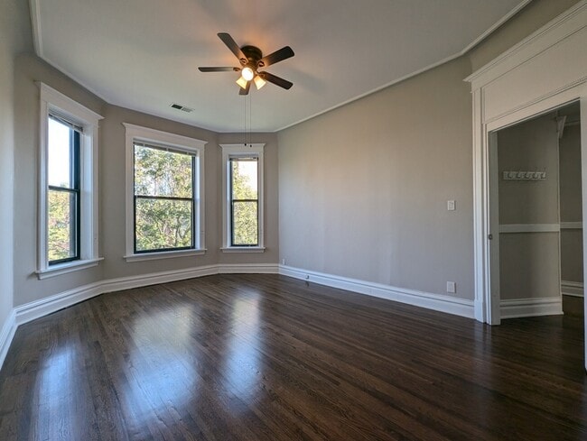 3824 N Fremont Unit 1