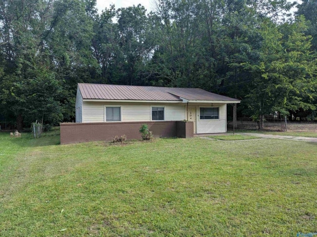Building Photo - 204 Carolyn Ln
